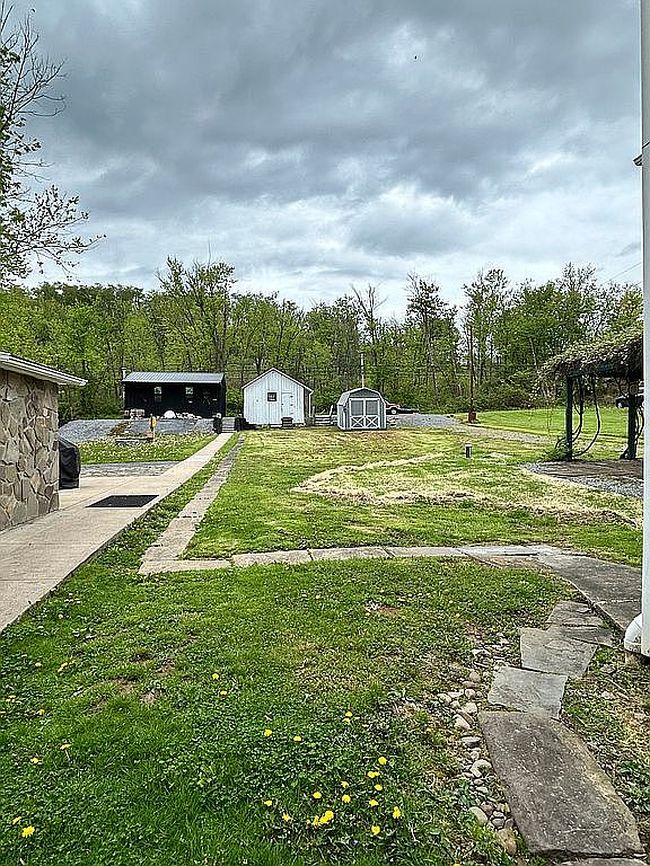 Photo of 186 Front St, Linden, PA