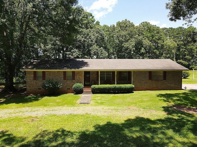 Photo of 285 Eastside Dr, Thomaston, GA