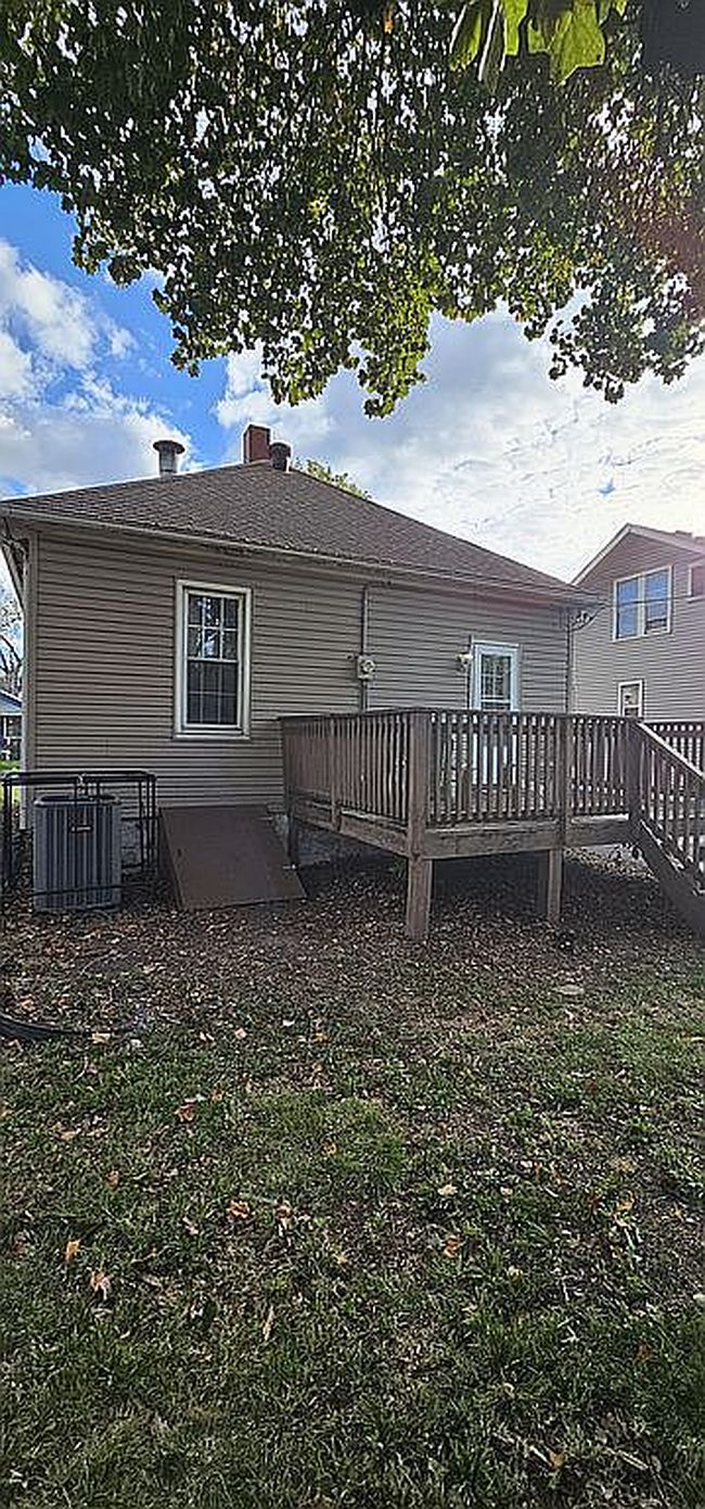 Image of 2211 Lincoln Ave
