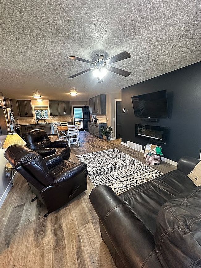 Photo of 807 S 32nd St, Spearfish, SD