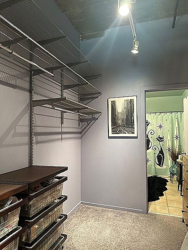Photo of 1000 W Adams St Apt 203, Chicago, IL