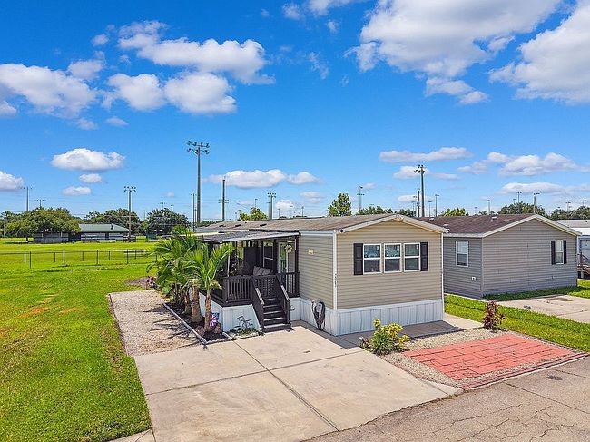 Photo of 7067 Greenbrier Village Dr, Lakeland, FL