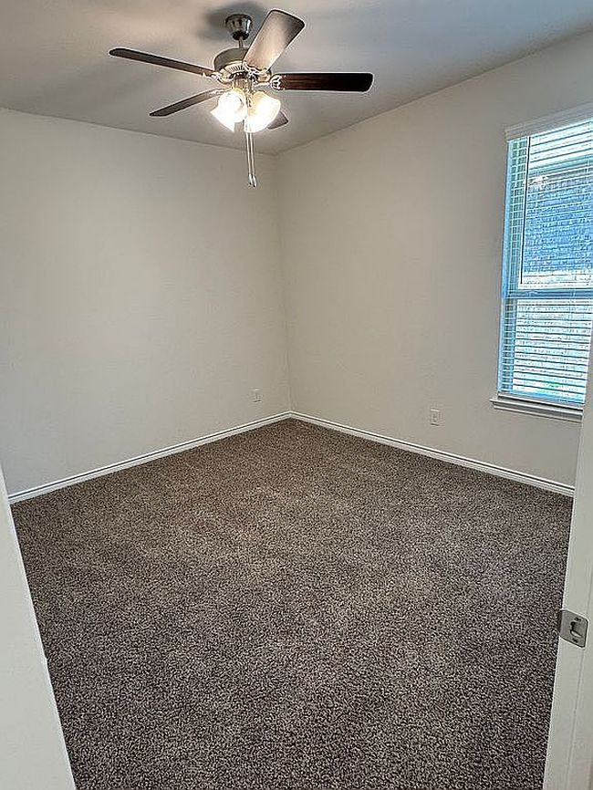 Image of 2939 Shetland Dr