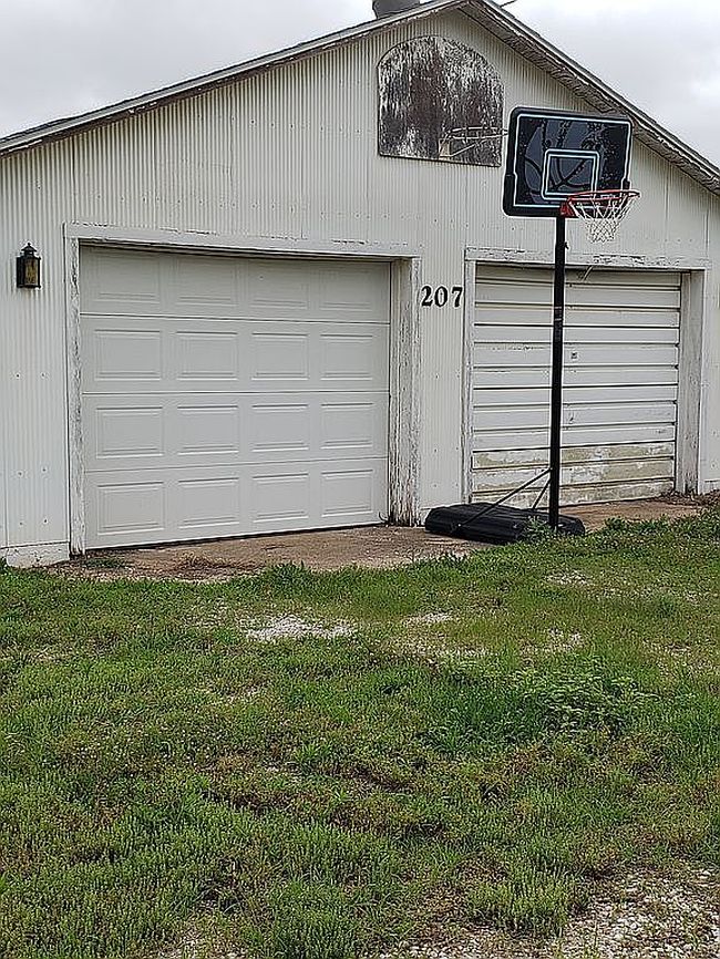 Photo of 207 N Market St, Caldwell, KS