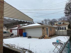 Additional photo of property located at 7059 N Ottawa Ave