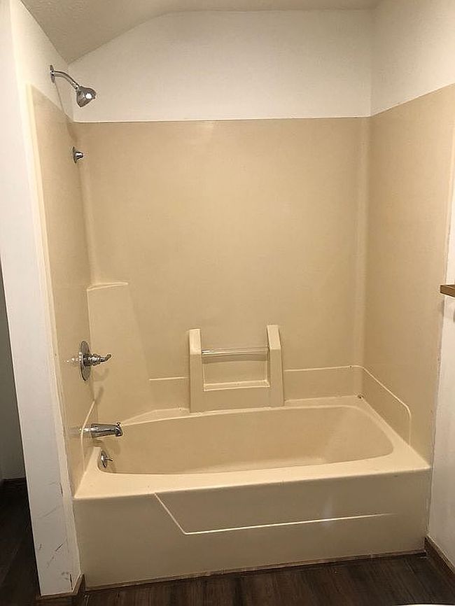Photo of 606 W Gibbs St, Saint Johns, MI