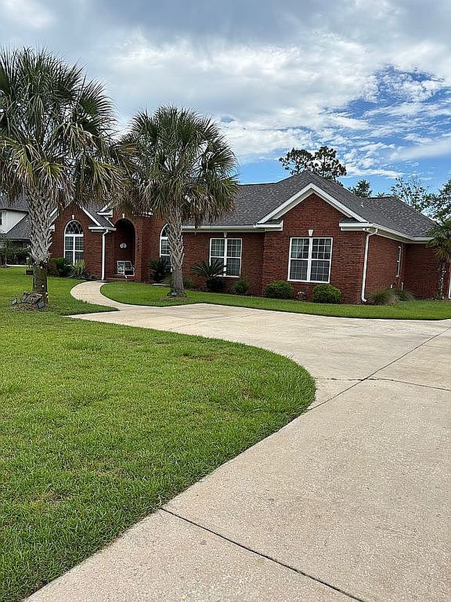 8402 Heron Dr, Foley, AL