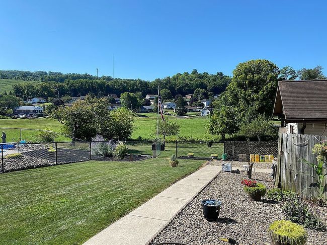 Photo of 212 Greenbriar Rd, Lewistown, PA