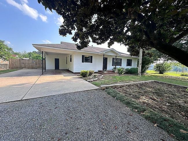 Additional photo 3 of property located at 125 Green Valley Dr
