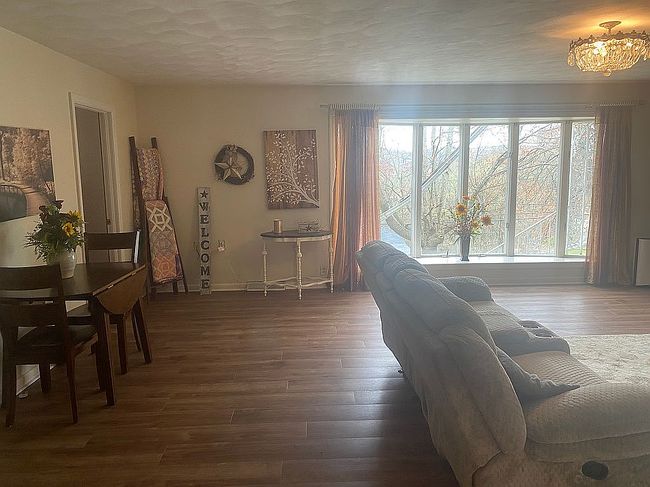 Image of 85 Woodsboro Dr