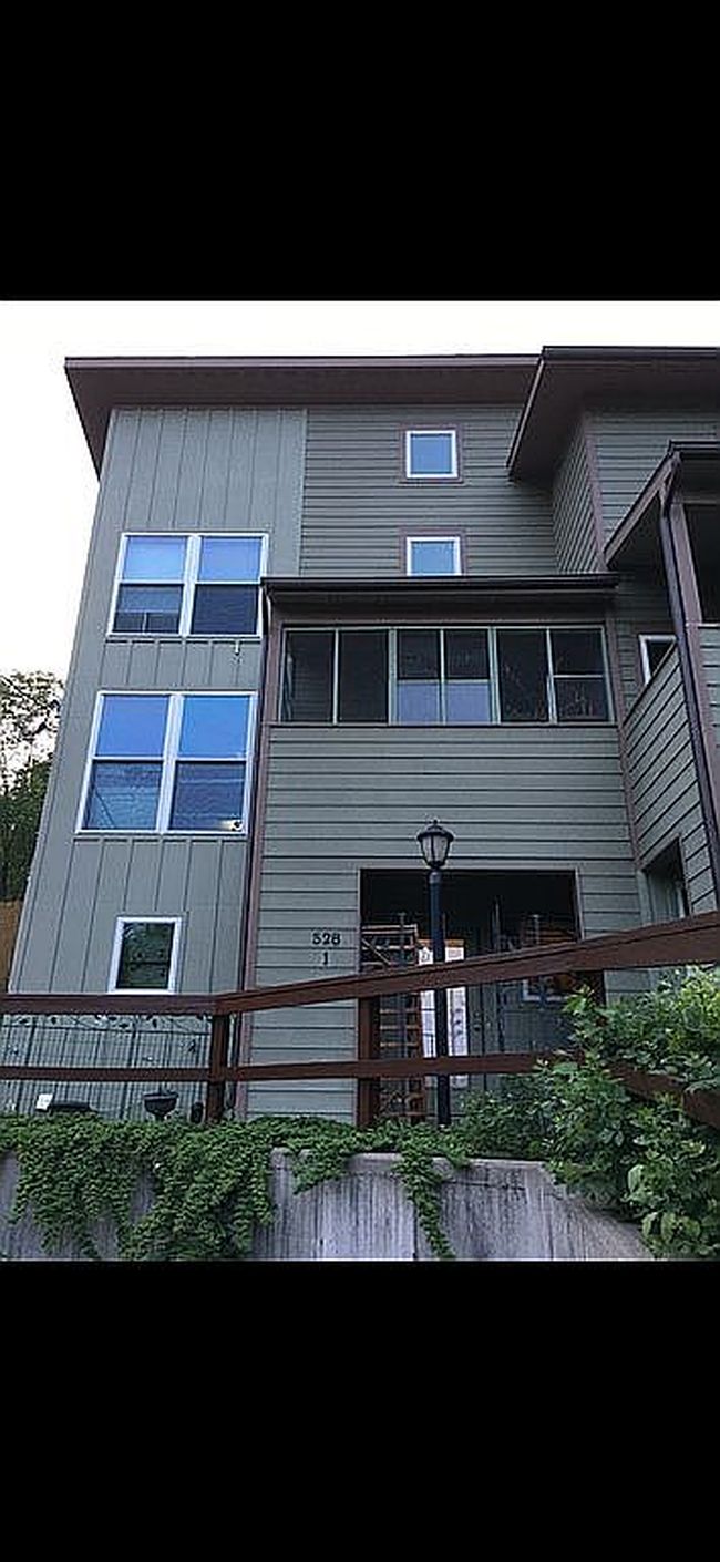 Photo of 528 Chestnut St #1, Ithaca, NY