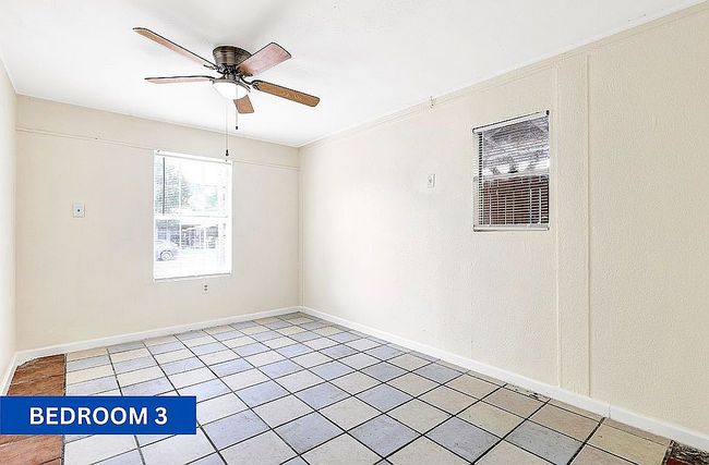 Image of 907 Overhill Dr