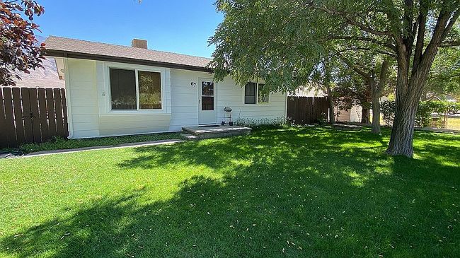 Photo of 67 White Mountain Dr, Bishop, CA