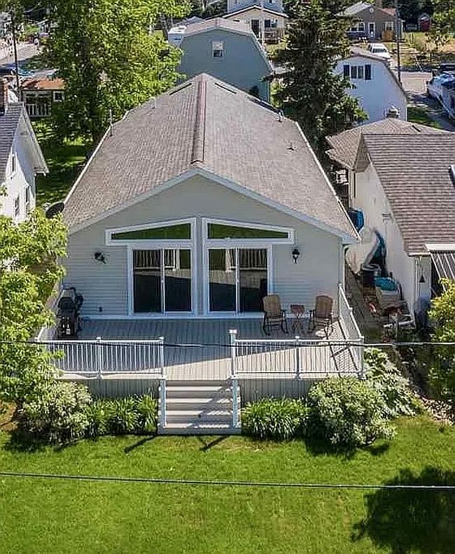 Photo of 777 Bay Rd