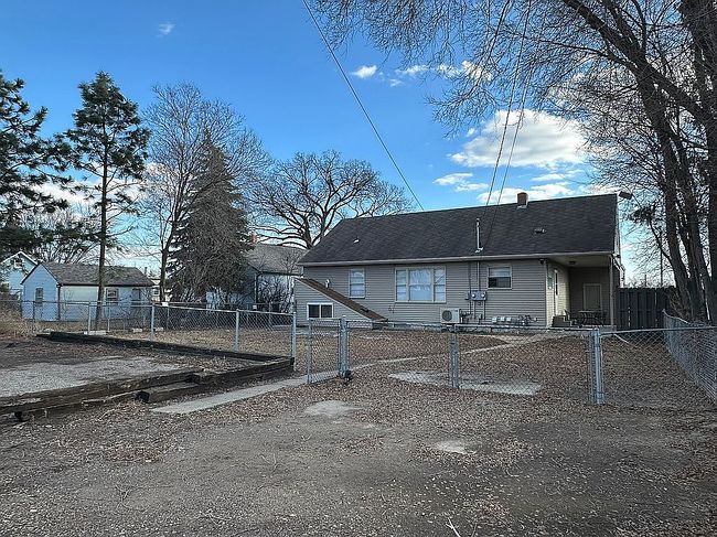 Image of 1030 Riverview Ave