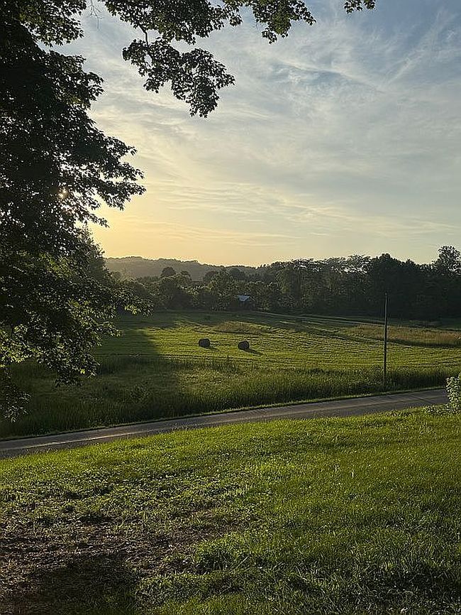 Photo of 2128 Cooperider Rd Nw, Somerset, OH