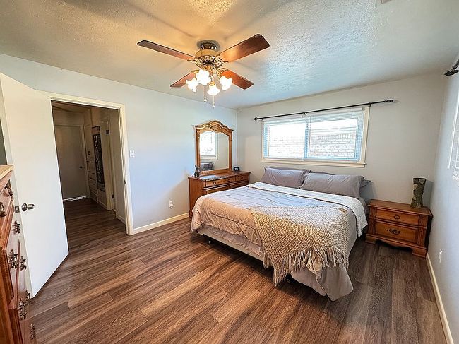 Additional photo 2 of property located at 2120 53rd St