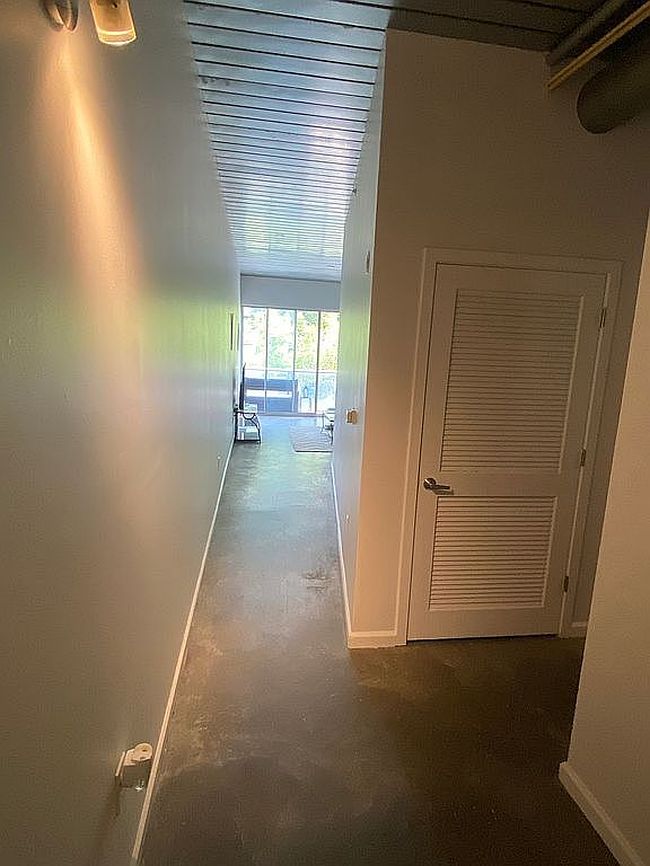 Image of 620 Glen Iris Dr Ne Unit 215