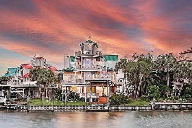 Photo of 443 Island Way, Port Arthur, TX