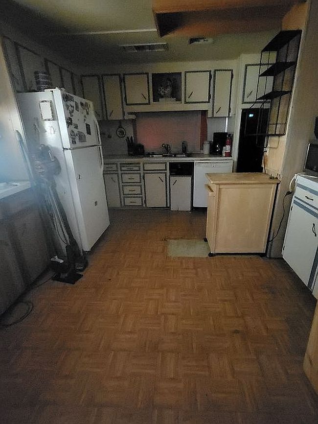 Image of 1200 E Bell Rd
