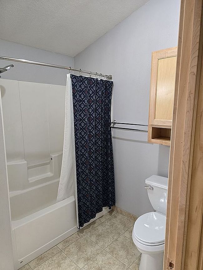 Photo of 639 S Cedar St, Monticello, IA