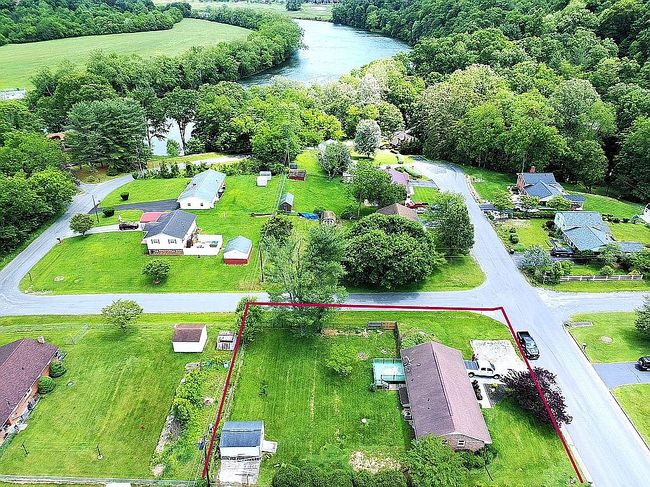 Image of 6890 Riverbend Dr