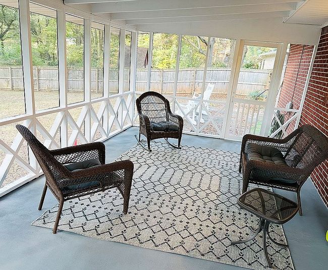 Image of 914 Jones Mill Rd