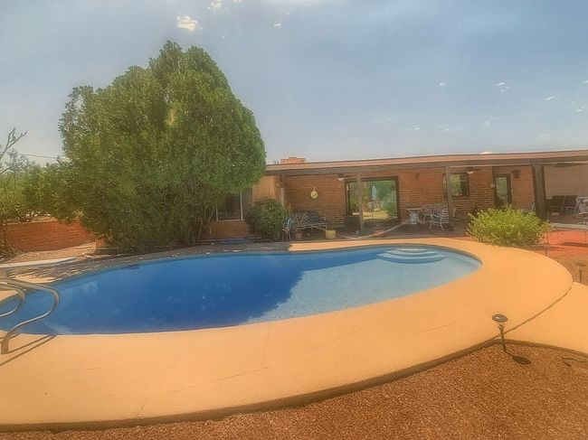 Photo of 710 W Burton Dr, Tucson, AZ
