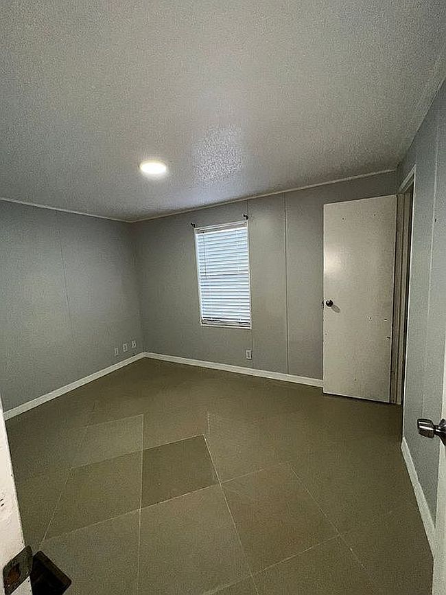 Photo of 17360 Sw 232nd St Lot 7, Miami, FL