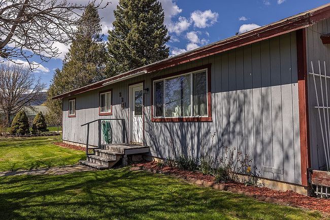 Image of 221 S Kootenai Bay Rd