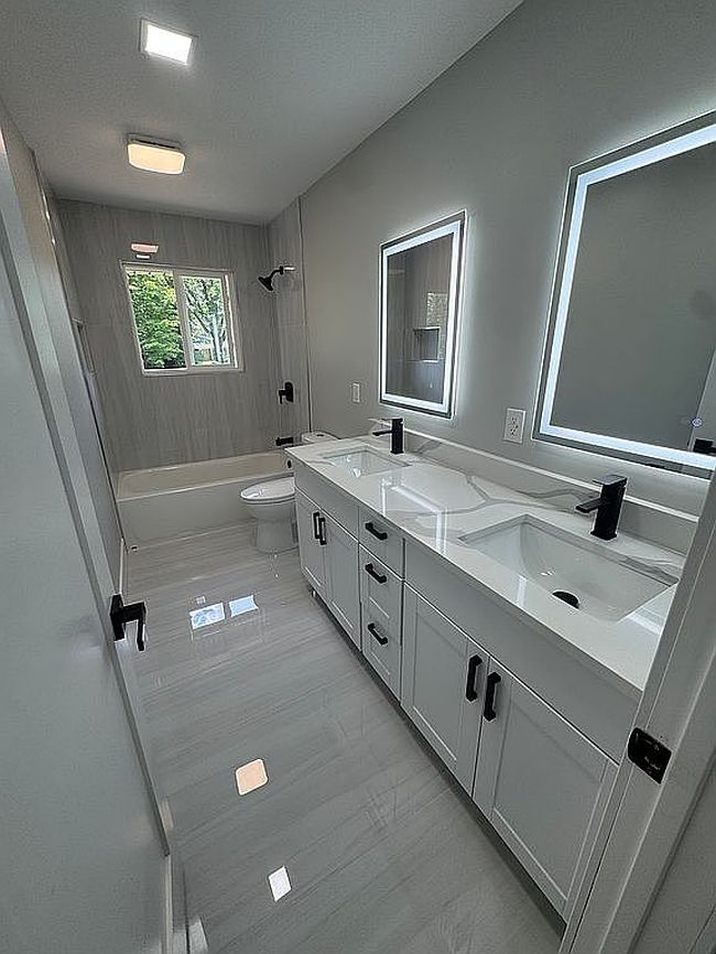 Photo of 2158 Elmcrest Rd, Sterling Heights, MI