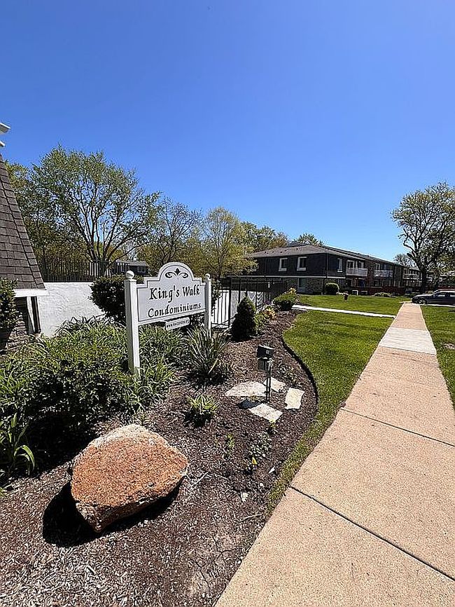 Image of 4524 Kings Walk Dr Apt 2A