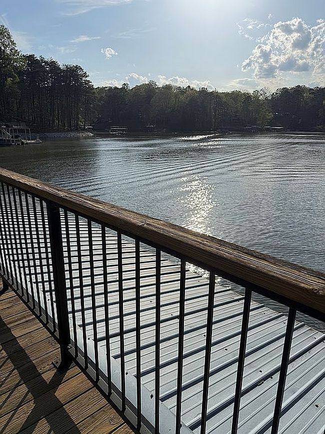 Image of 2355 Pilgrim Mill Cir