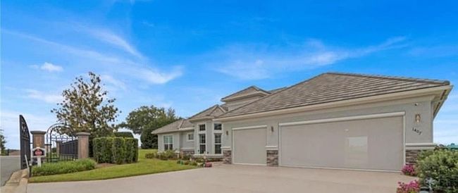 Preview of property located at 1407 W Beacon Hill Dr