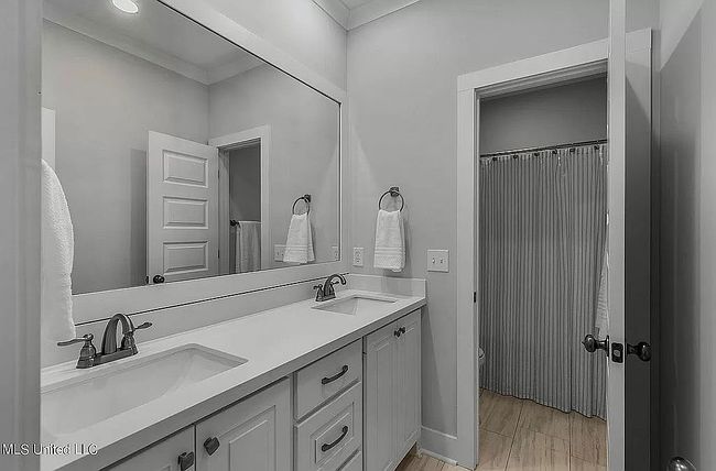 Image of 104 Hampton Ln