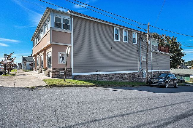 Image of 236 Kidder St