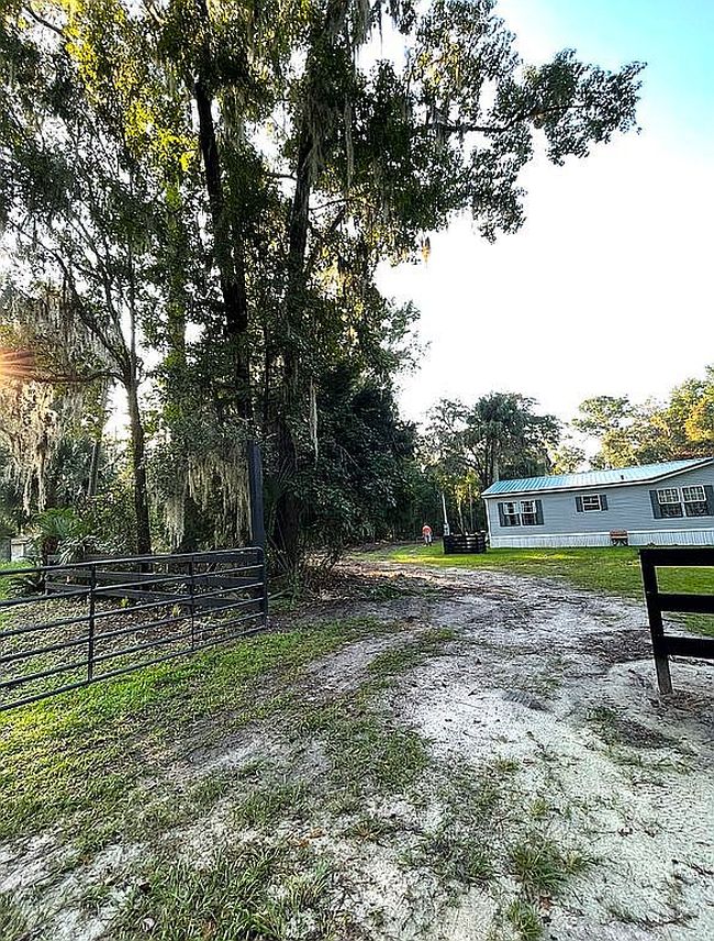 Photo of 11220 Nw 193rd St, Micanopy, FL