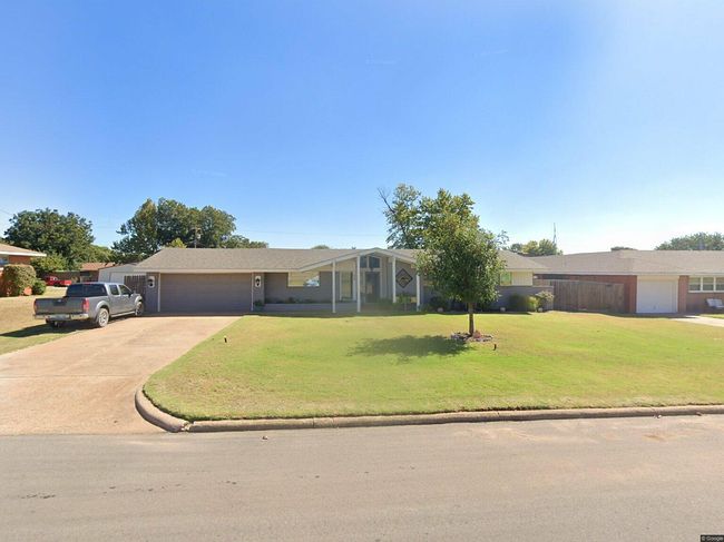 Preview of property located at 909 N Oklahoma St
