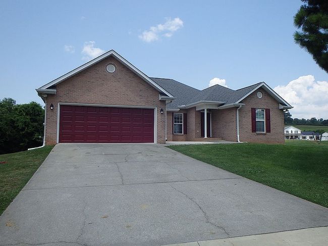 Photo of 957 Lane Dr, Friendsville, TN