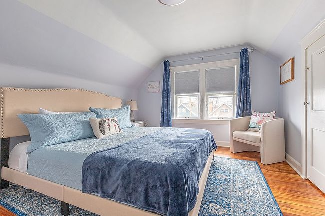 Photo of 1205 Warren Rd