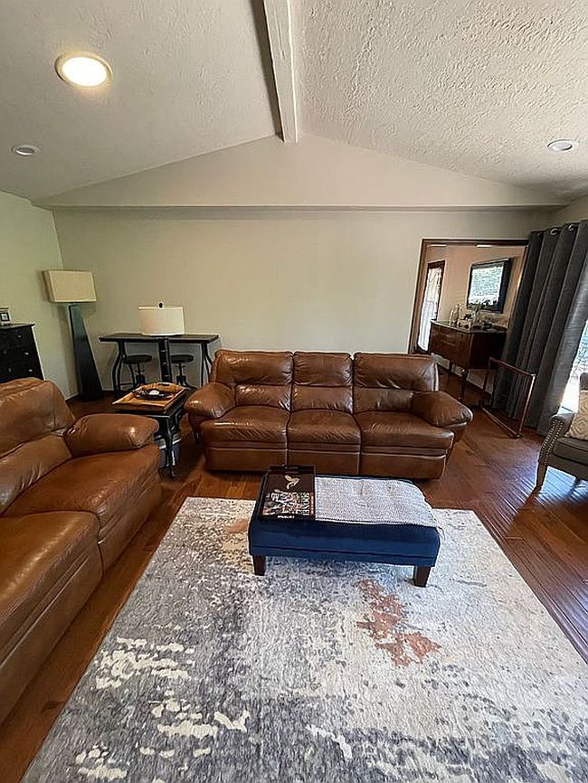 Photo of 403 Piney Oak Dr, Norman, OK
