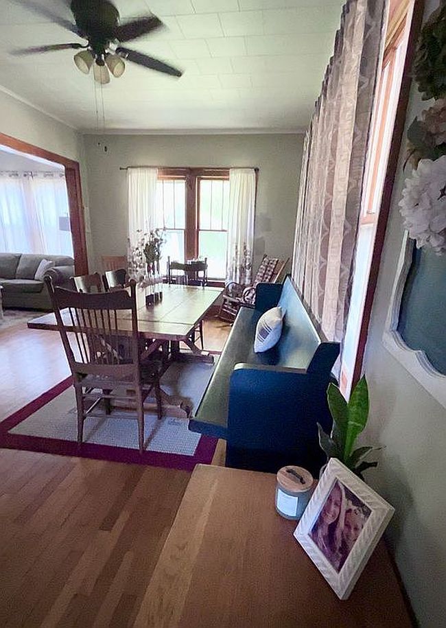 Photo of 412 Iowa Ave, Holton, KS