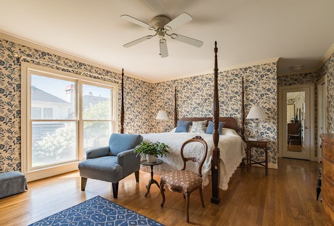 Photo of 1300 Killiney Pl