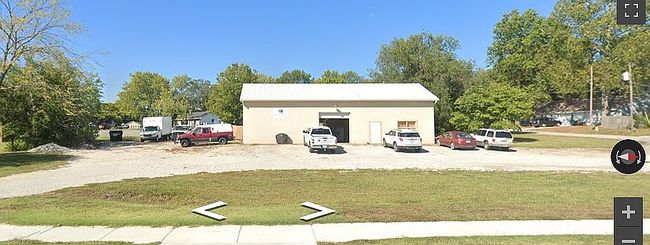 Photo of 704 S Metcalf Rd, Louisburg, KS
