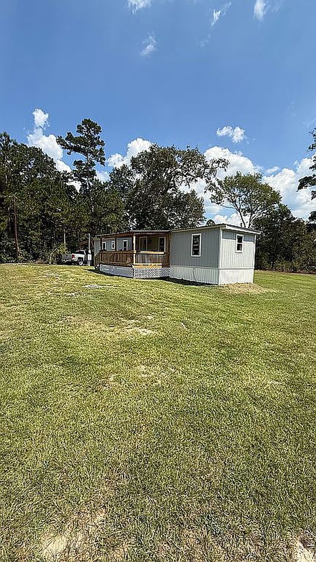 Additional photo 2 of property located at 807 Sherwood Forest Cir