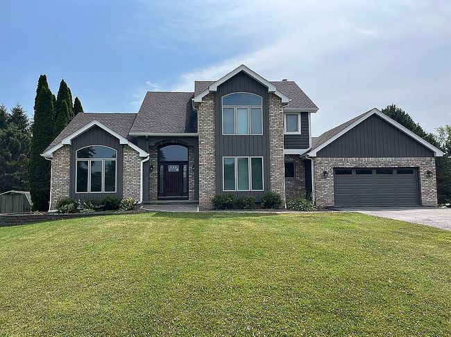 Photo of 2 Shannon Cres, Spencerport, NY
