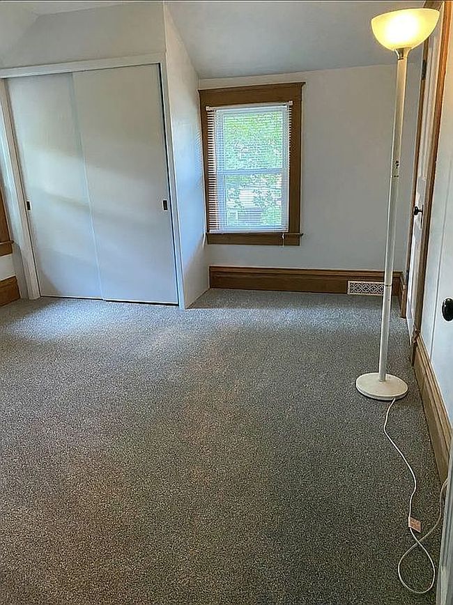 Photo of 250 Edward St, Sycamore, IL