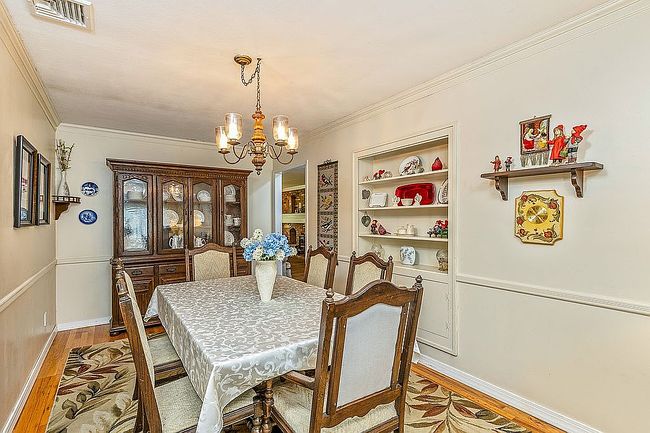 Photo of 295 5th St, Saint James, NY