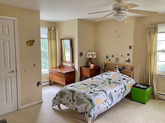 Photo of 919 W John St, Champaign, IL