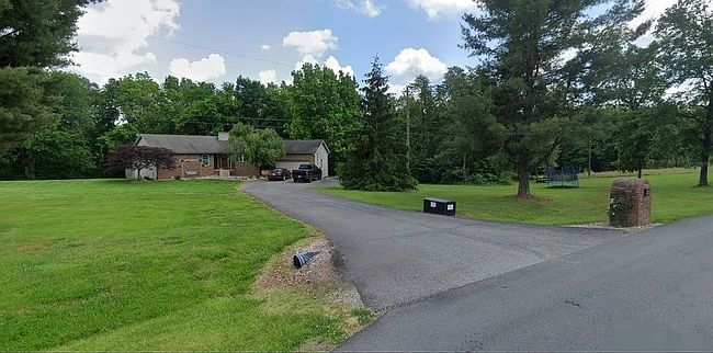 858 Hillcreek Dr, Elizabethtown, KY